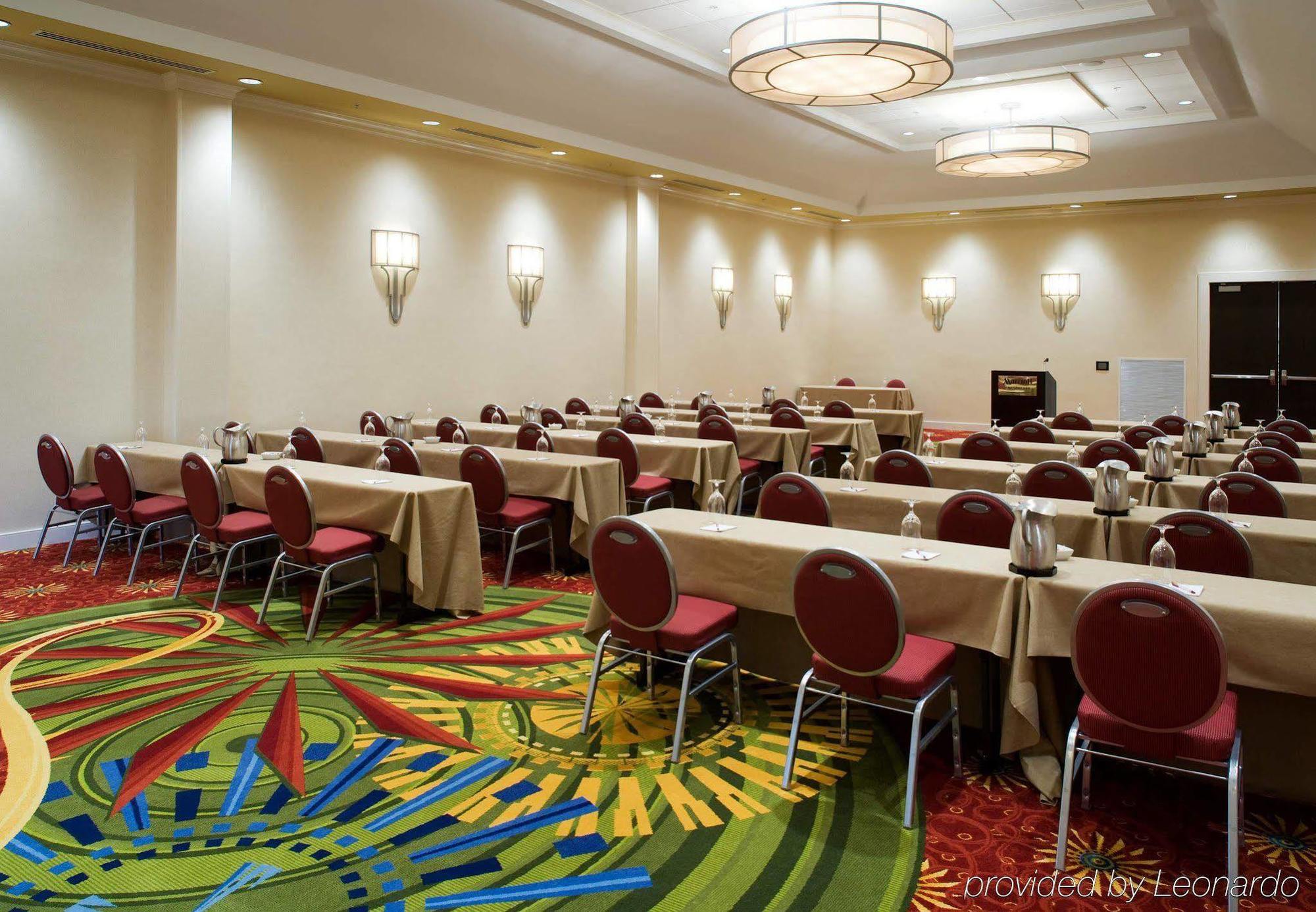 Holiday Inn Chesapeake Instalações foto